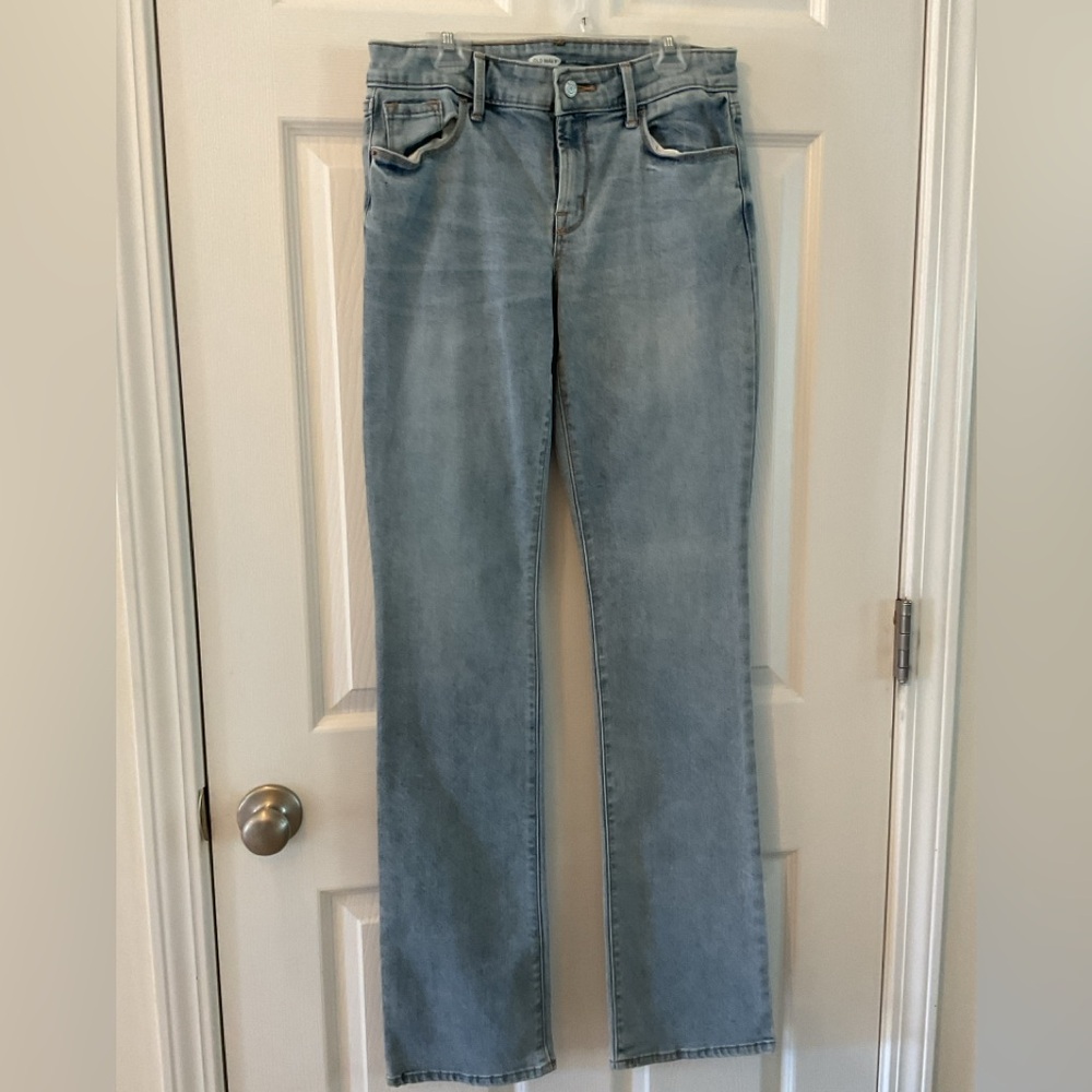 Old Navy Women’s Size 4 Long Light Blue KickerBoot Cut Jeans
